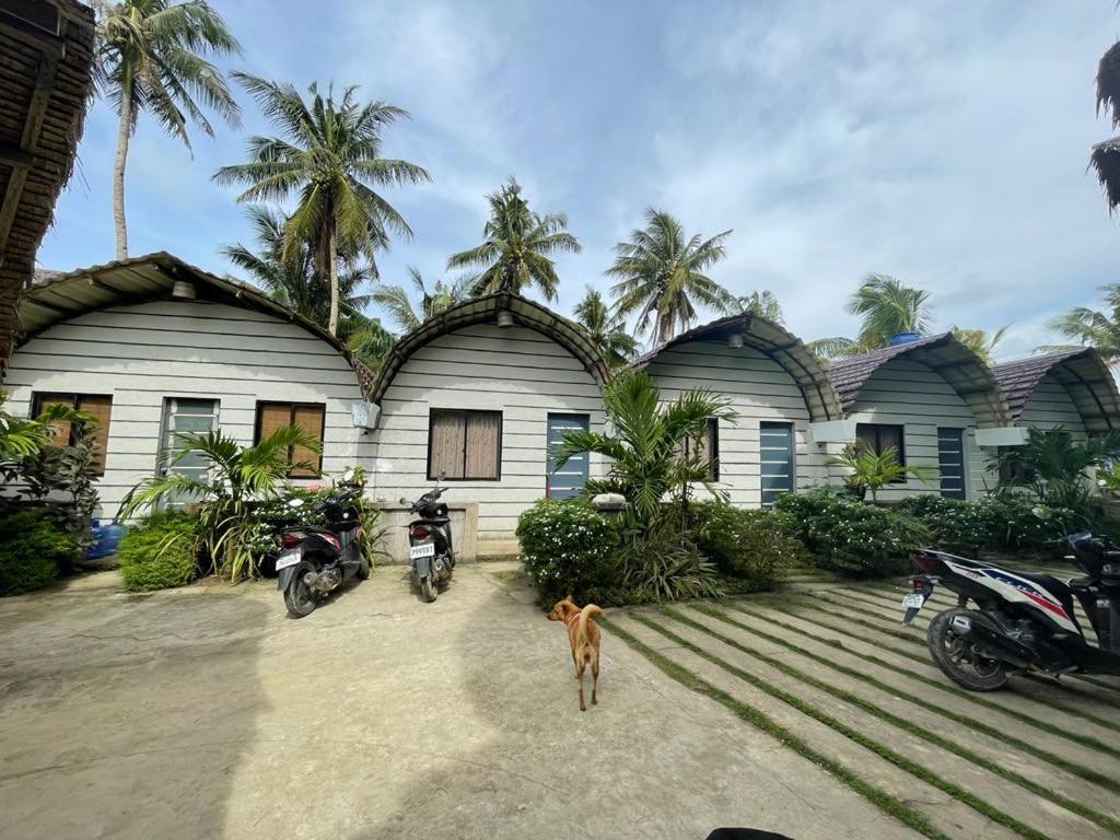 Appartement Point F Siargao à Catangnan Extérieur photo