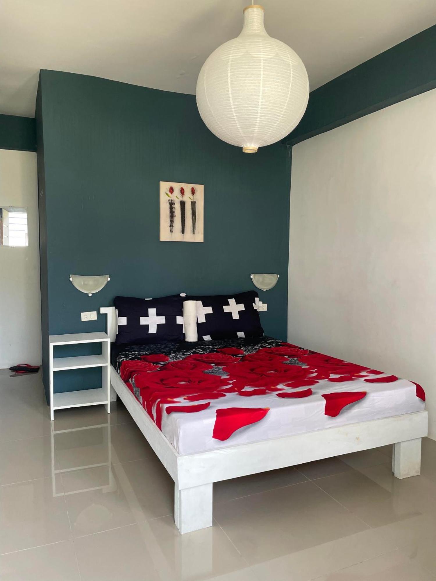 Appartement Point F Siargao à Catangnan Extérieur photo